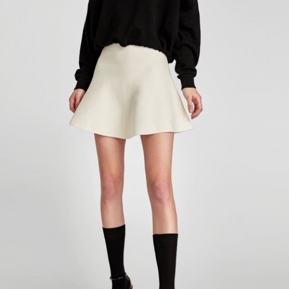NWT ZARA high-waisted Mini Skirt knite milky color - Picture 7 of 7